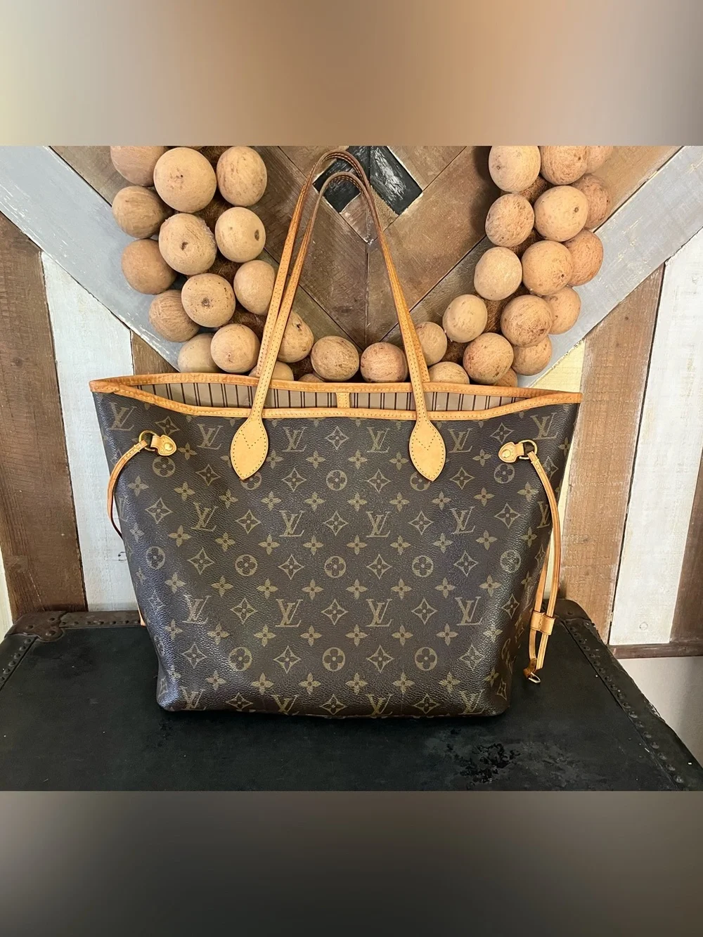 Authentic Louis Vuitton Neverfull MM monogram canvas tote